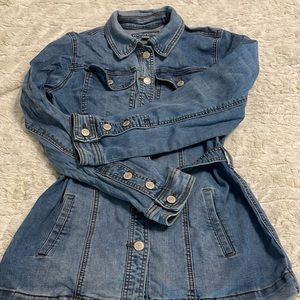Jean jacket with belt by Maurice’s size small